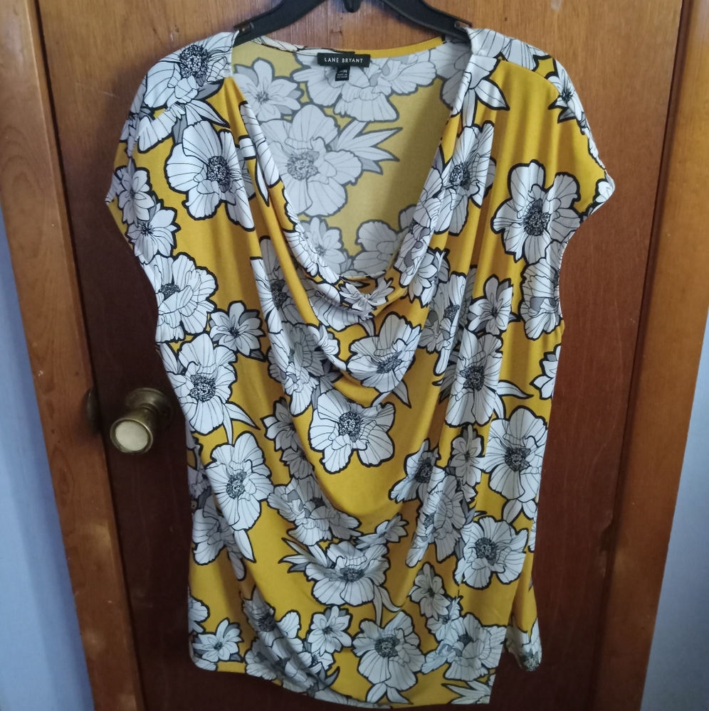 Floral Yellow and White Short Sleeve Lane Bryant Size 18/20
